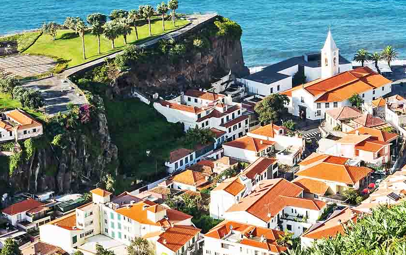 „7 Tipps für die Erkundung der Fischerstadt und des Fischerviertels Câmara de Lobos auf Madeira“